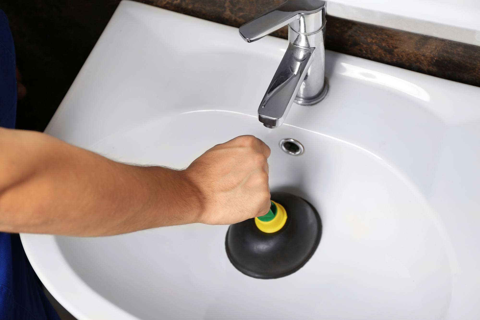 Flange Plunger vs. Toilet Plunger: Here's What to Use on Your Toilet and  Sink